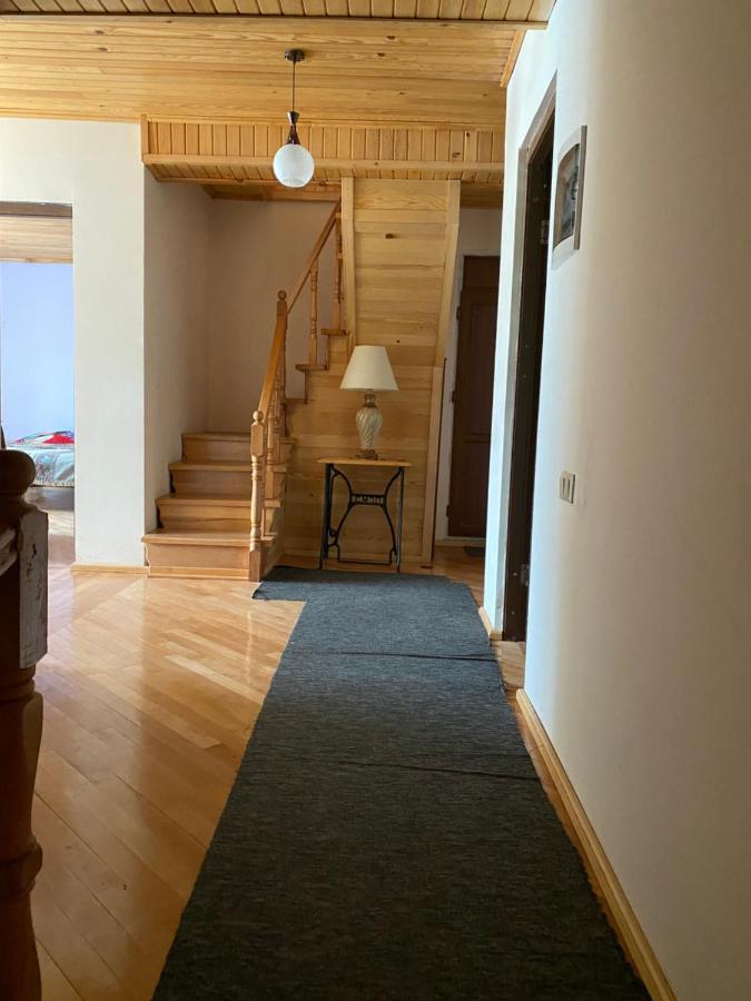 Manana Japaridze'S Guesthouse Mestia Eksteriør bilde
