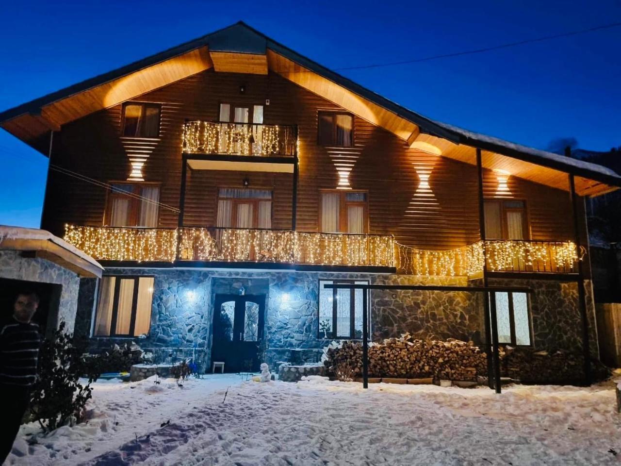 Manana Japaridze'S Guesthouse Mestia Eksteriør bilde